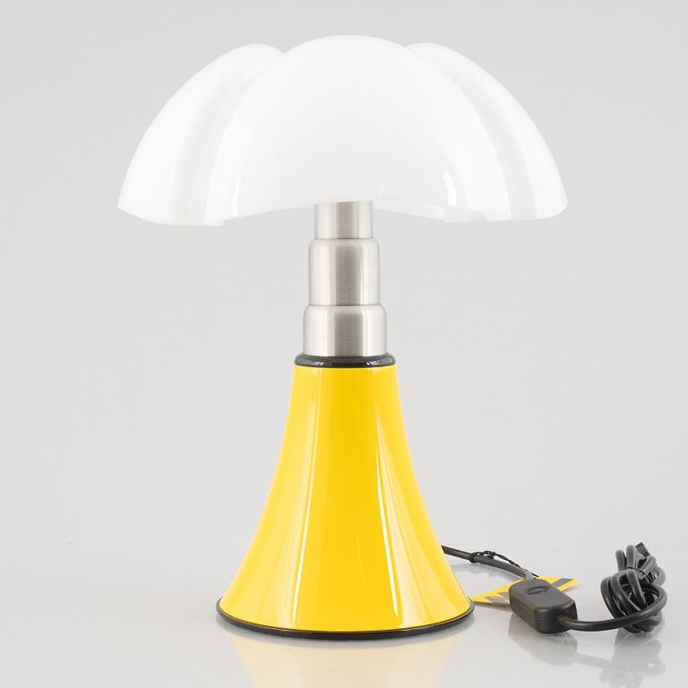 Gae Aulenti, a "Minipipistrello" table lamp, Martinello Luce, Italy.