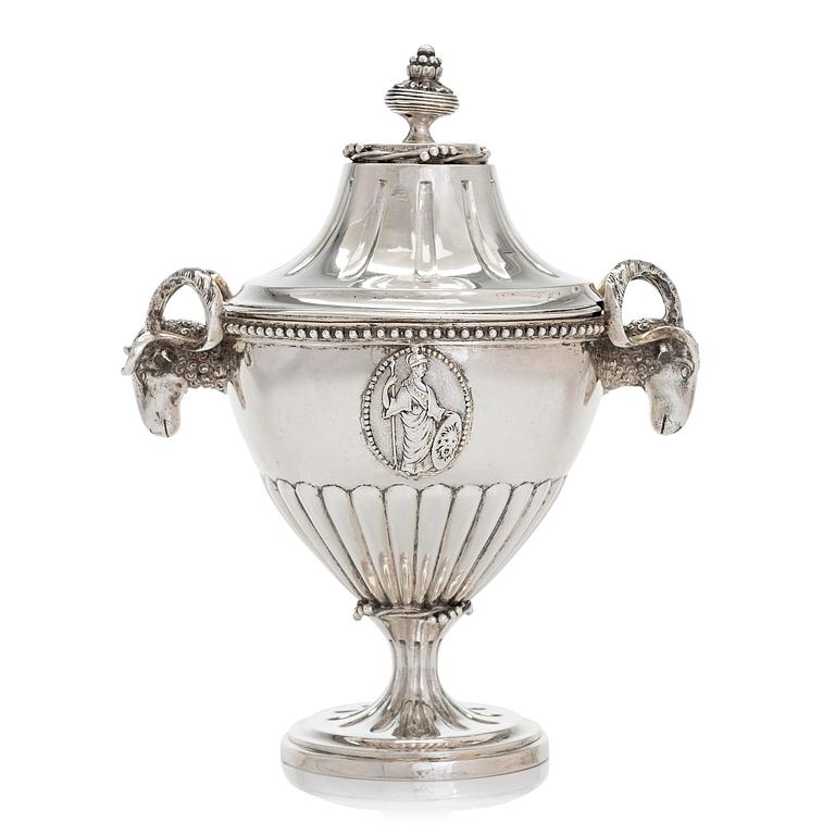 Mikael Nyberg, sockerskål med lock, silver, Stockholm 1788. Gustaviansk.
