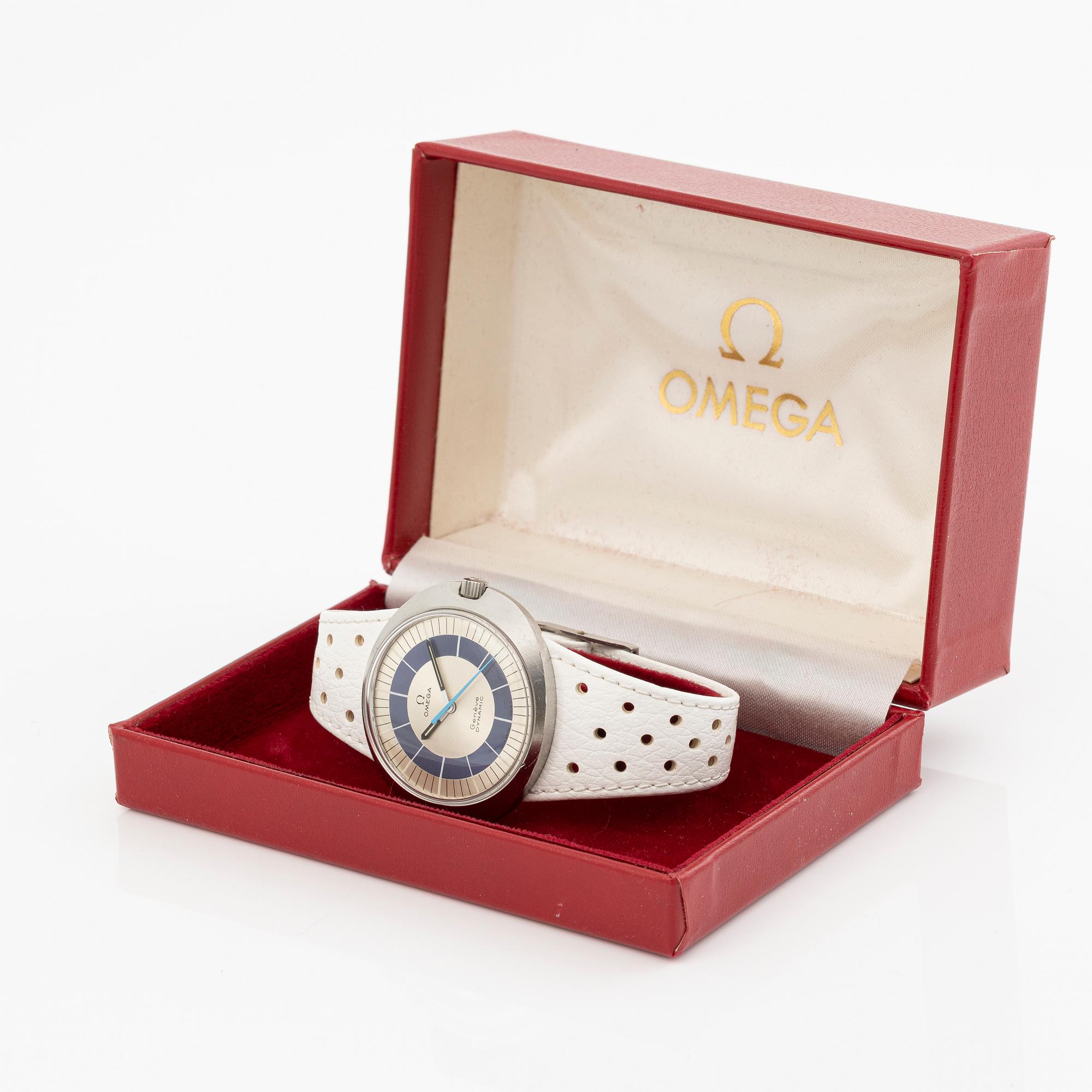 Omega, Genève, Dynamic, wristwatch, 41 x 36 mm.