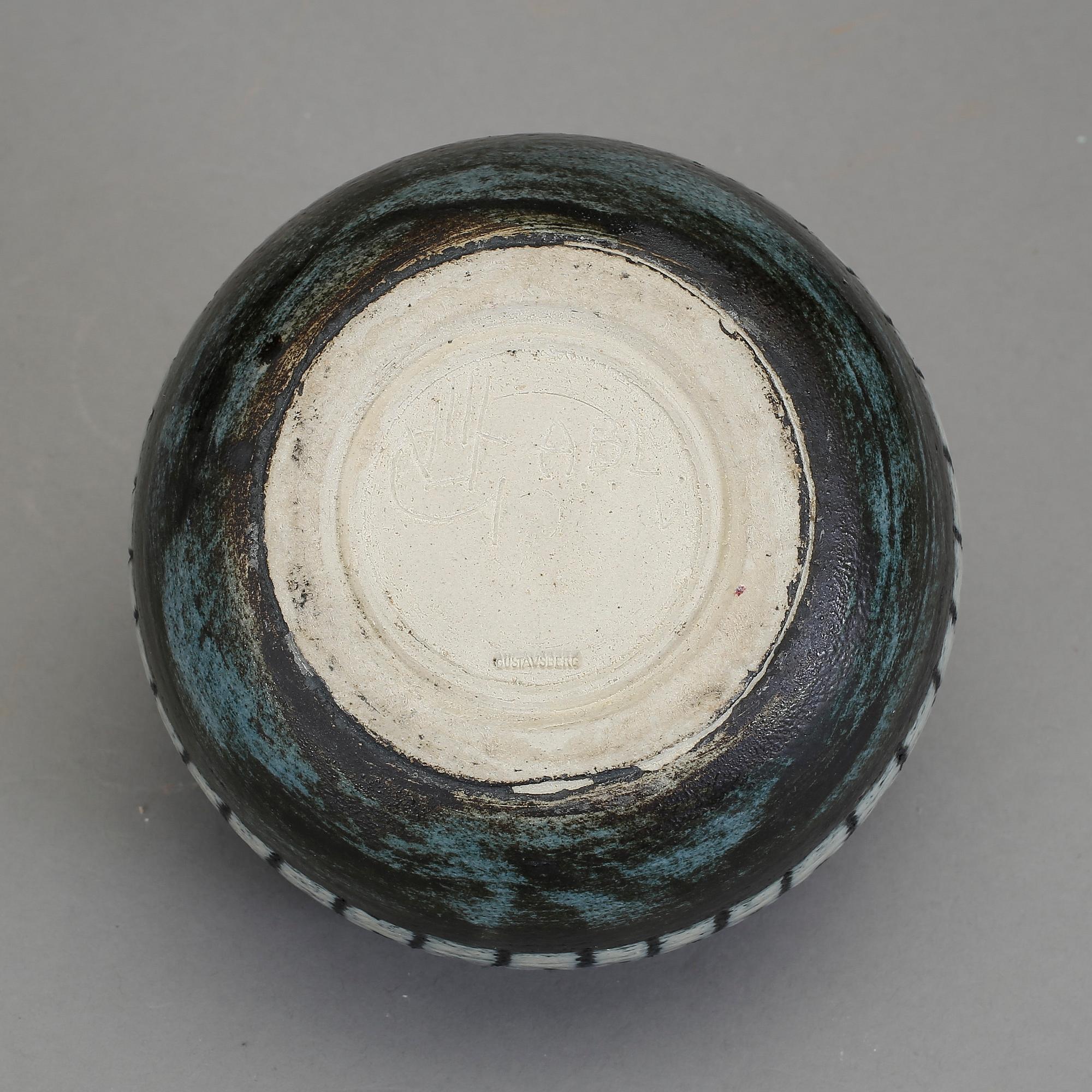 VAS, chamotterat stengods, Anders Bruno Liljefors, Gustavsberg studio 1952.