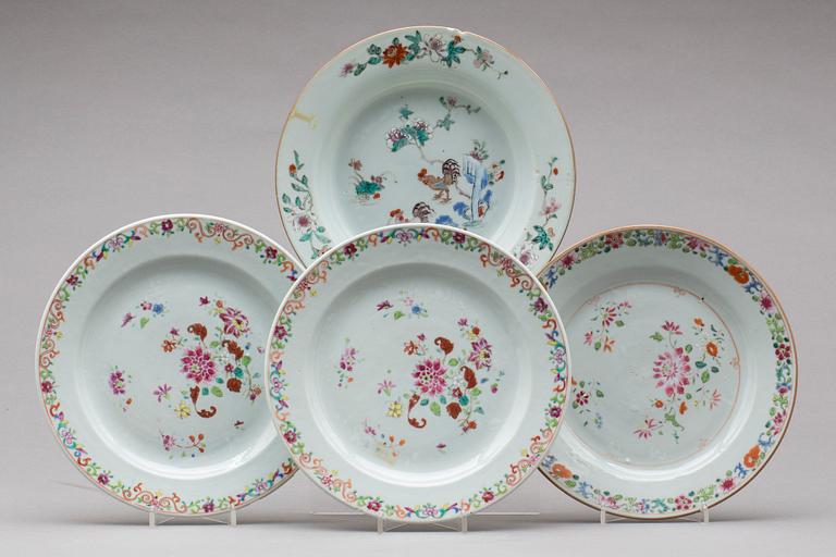 TALLRIKAR, 3+1 st, kompaniporslin, Kina, Qianlong (1736-95).