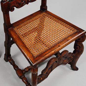 STOLAR, ett par, barockstil, 1900-talets första hälft.