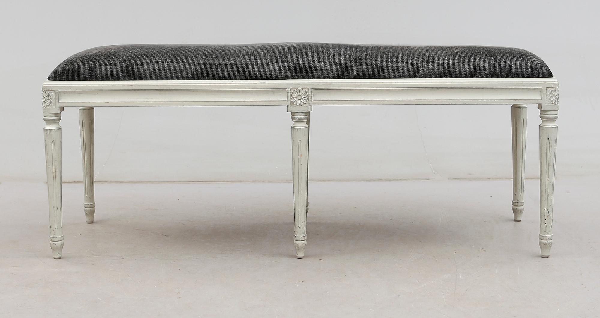 BÄNK, gustaviansk stil, 1900-talets senare del.