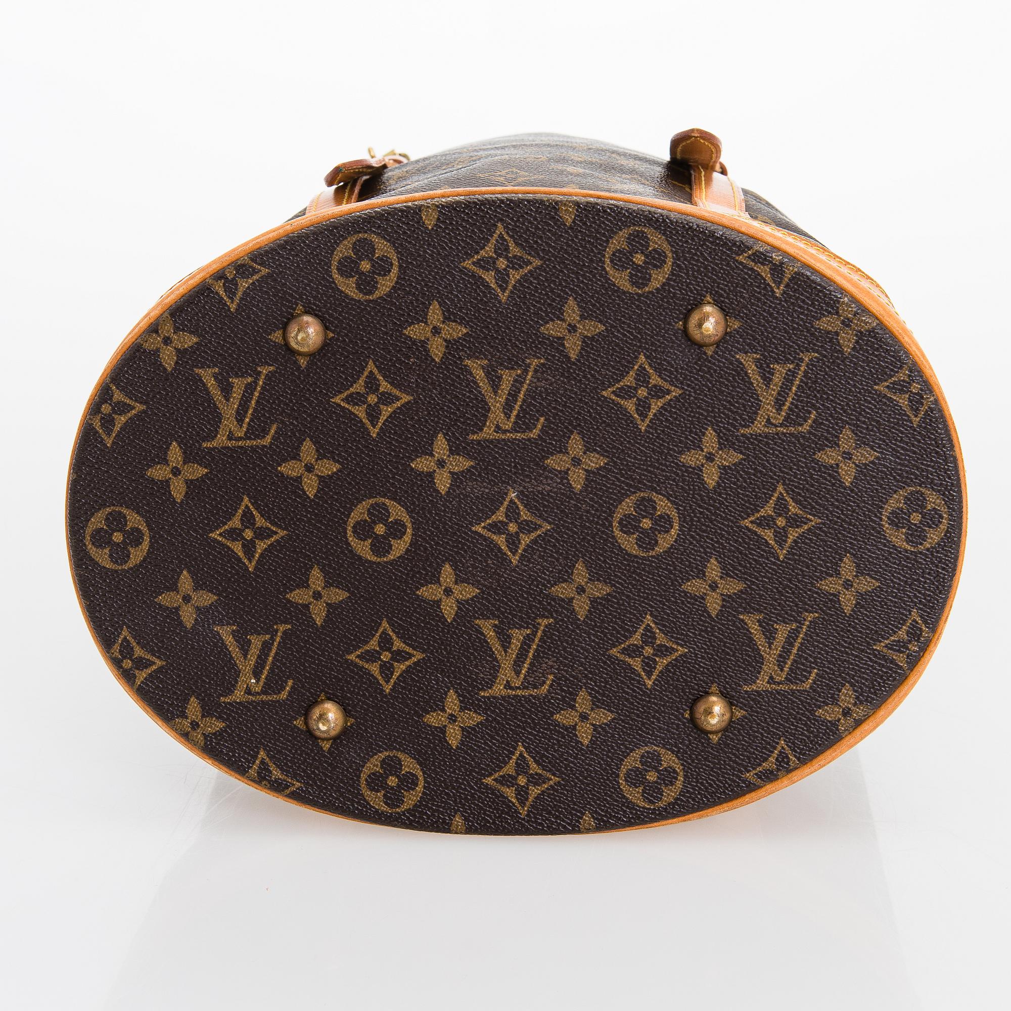 Louis Vuitton, A Monogram 'Bucket' Bag with pochette.