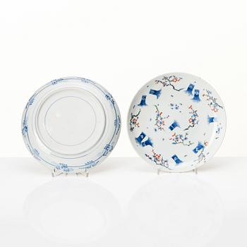 Fat, tio stycken, porslin. Japan, 1900-tal.