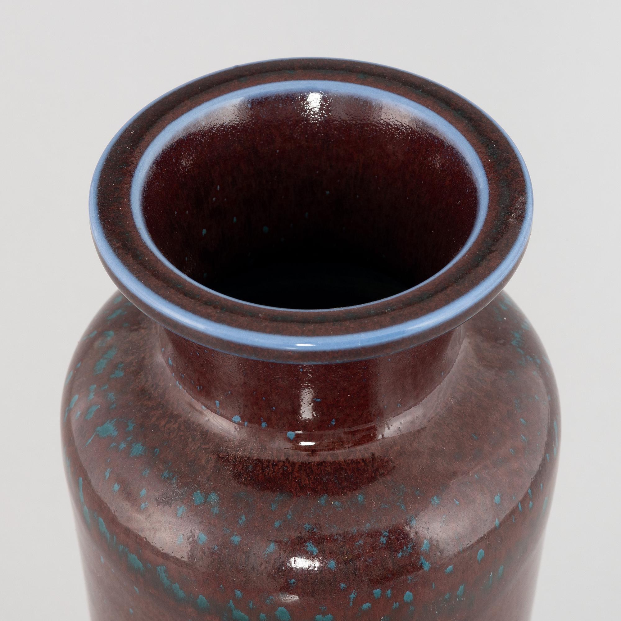Berndt Friberg, a stoneware vase, Gustavsbergs Studio 1964.