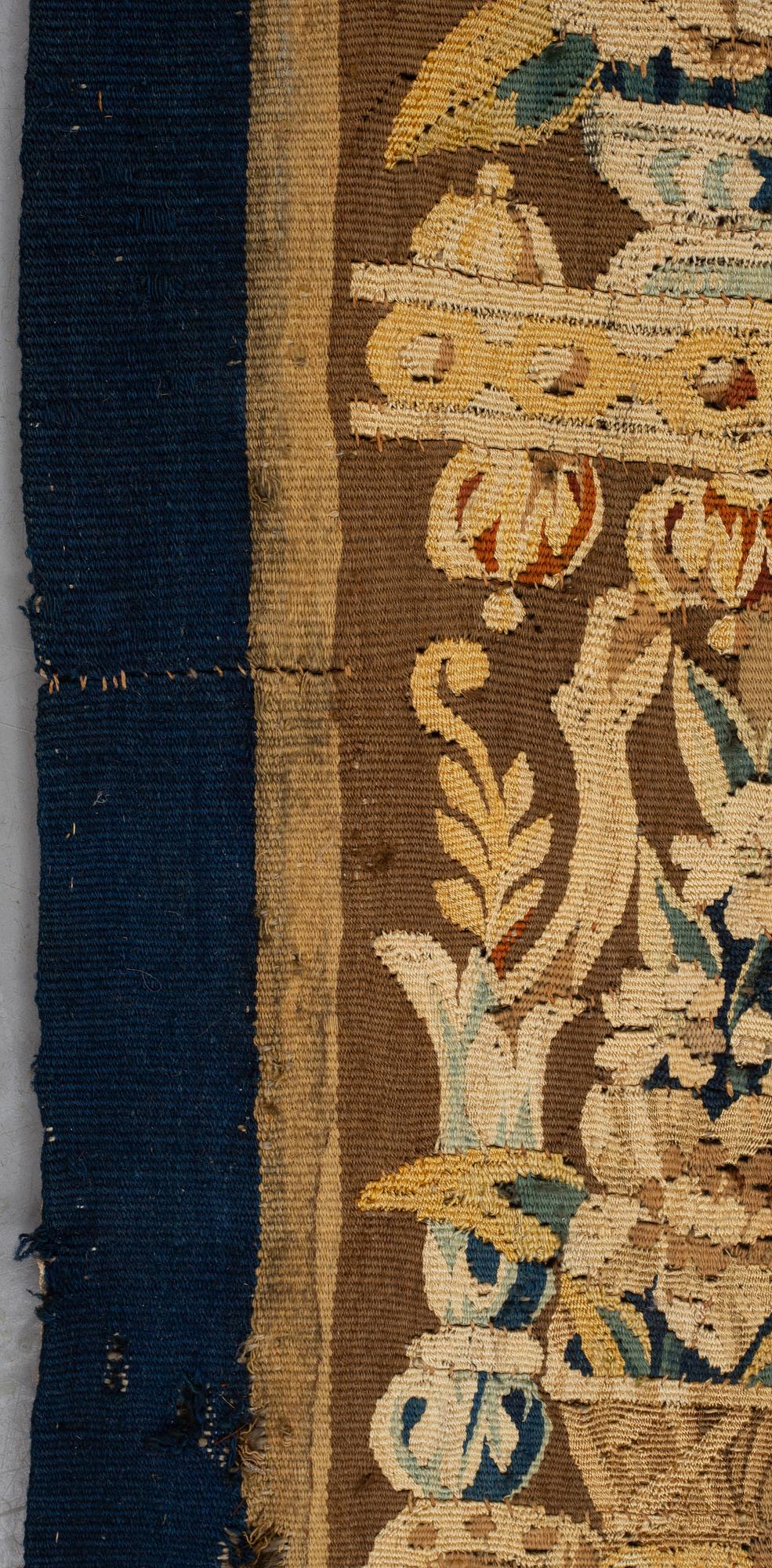 Vävd tapet, "Verdure", gobelängteknik, "entre-fenêtre", ca 314 x 109, cm, Aubusson omkring 1700-1700-talets förra hälft.