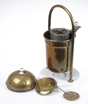 TESAMOVAR, mässing samt porslin, jugend, 1900-talets första del.