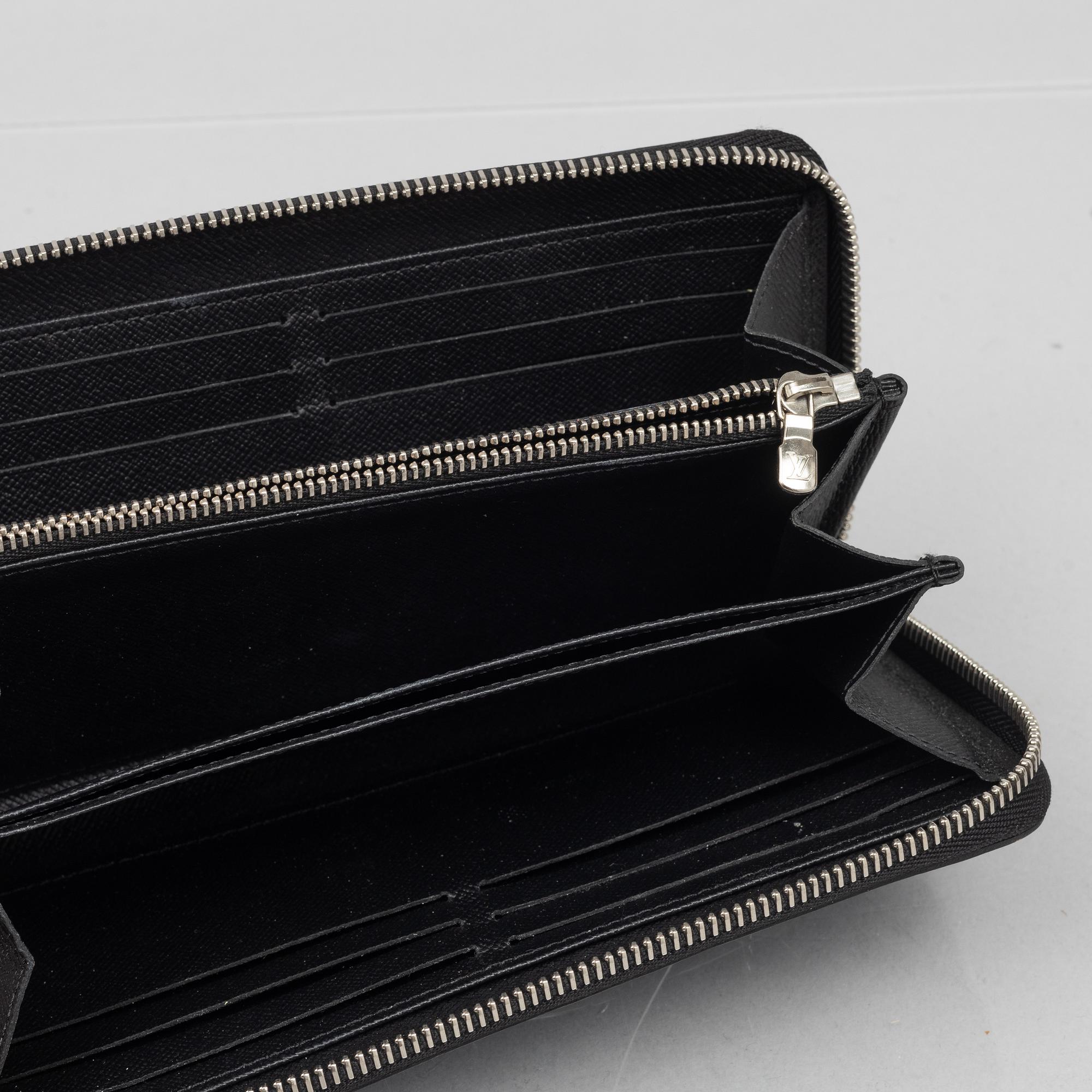 Louis Vuitton, wallet, 2018.