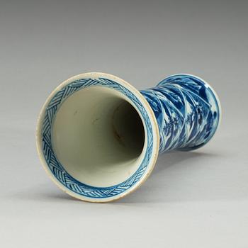 A blue and white Gu shaped vase, Qing dynasty, Kangxi (1662-1722).