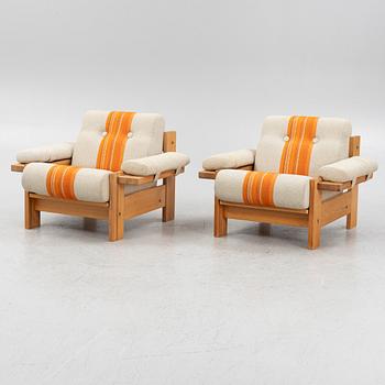 Fåtöljer, ett par, furu, 1970-tal.