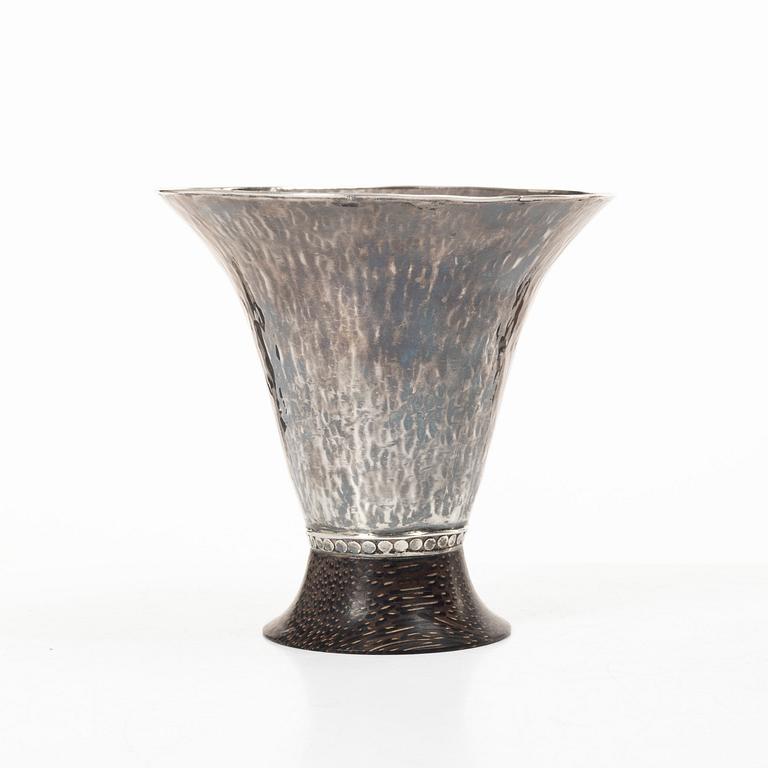 John Hardy,  a sterling silver beaker, with hardwood.