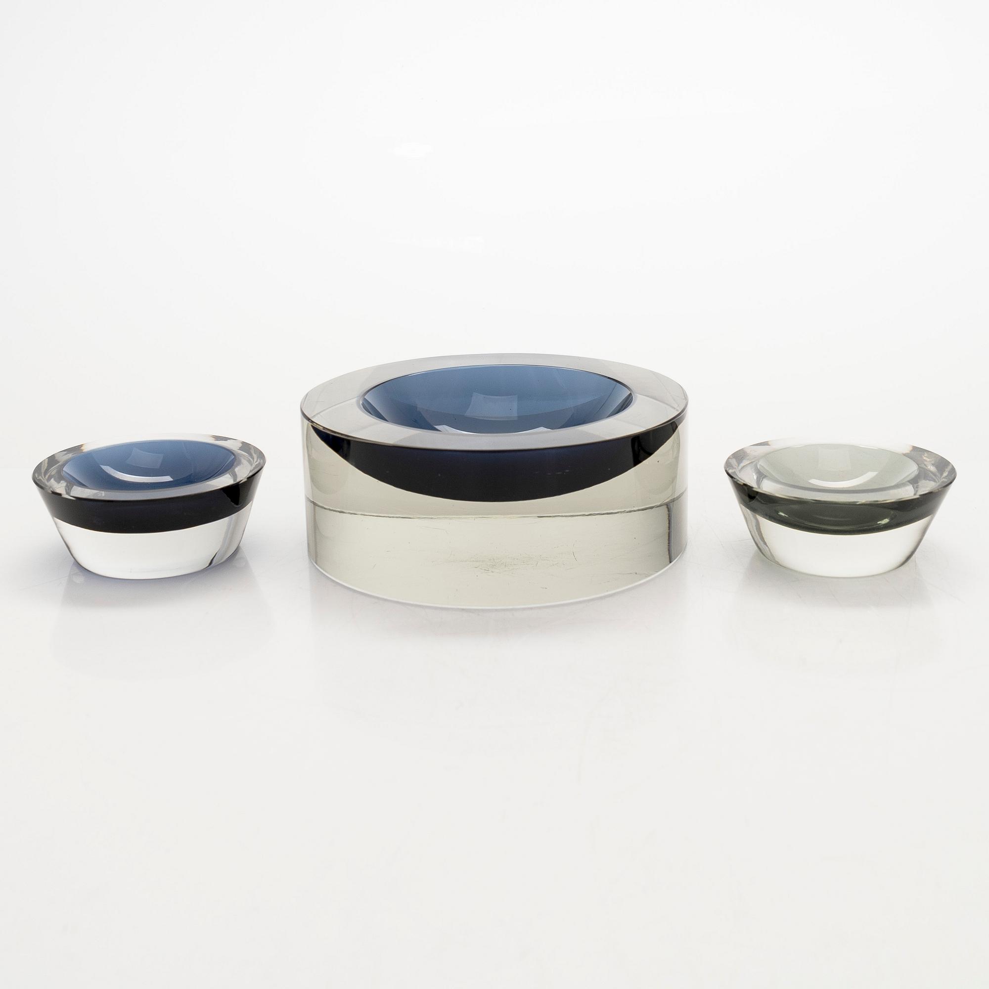 Saara Hopea, konstglas/skålar, 3 st, modell SH 117 och SH 144, signerade S. Hopea Nuutajärvi Notsjö -62, -63, -65.