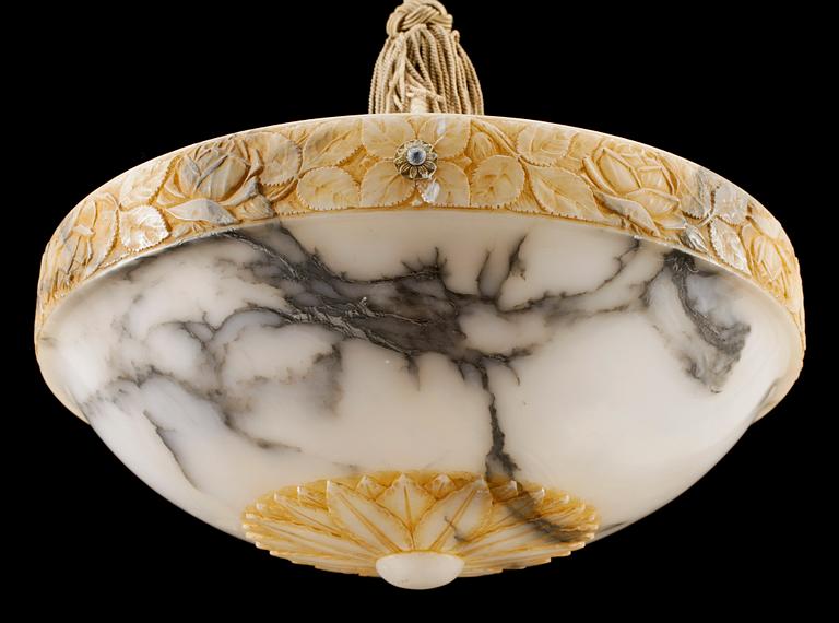 TAKAMPEL, alabaster, 1900-talets första hälft. H ca 60.