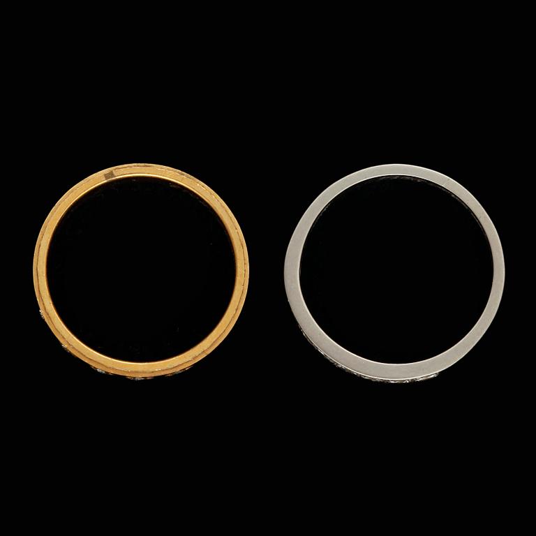 RINGAR, 2 st, 18 k guld, 1900-talets andra hälft. Vikt ca 6 g.