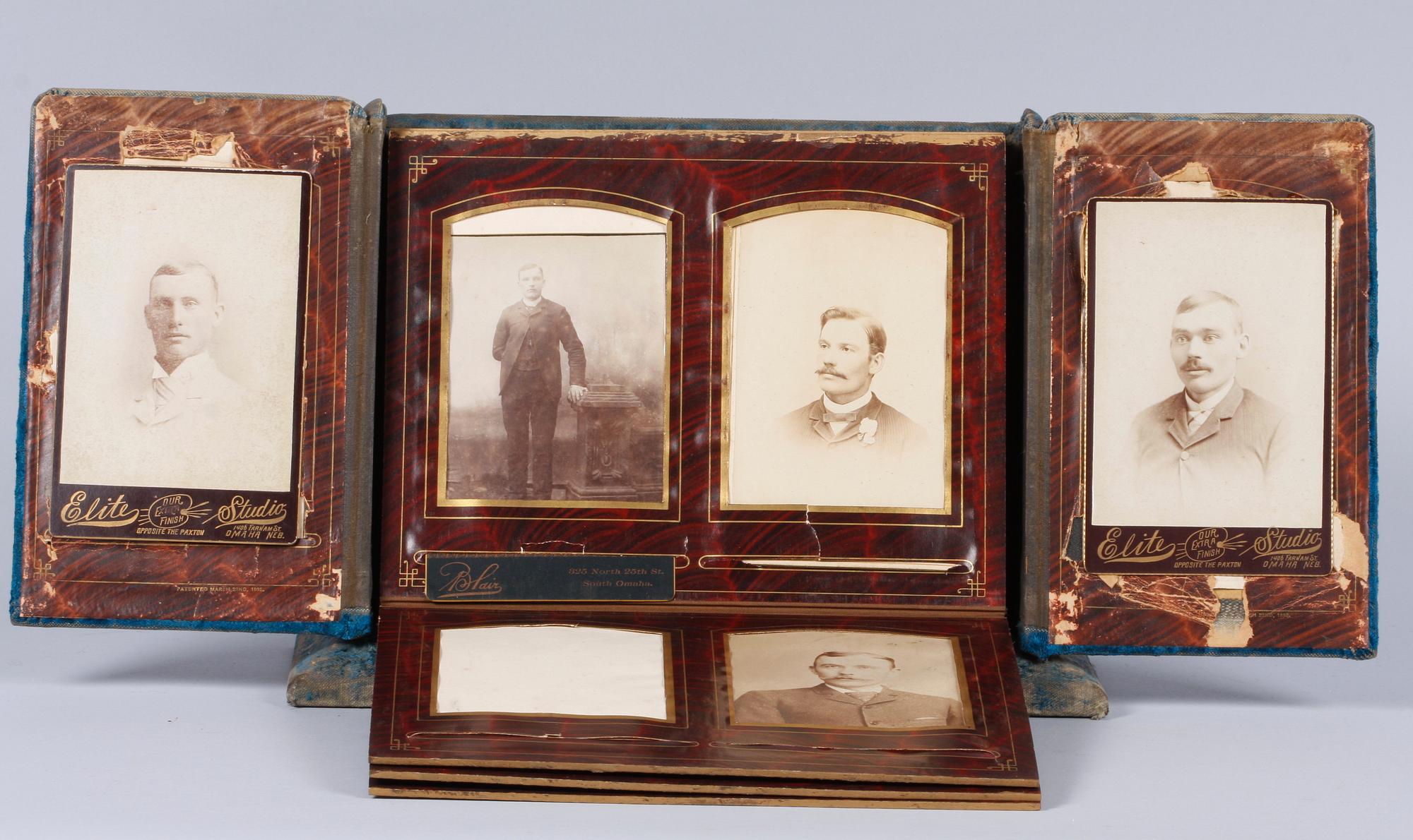 FOTOALBUM. 1800-talets slut.