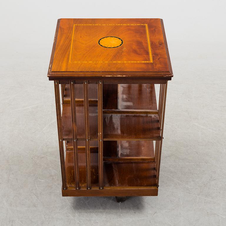 BOKSNURRA, Engelsk stil, 1900-talets andra hälft.