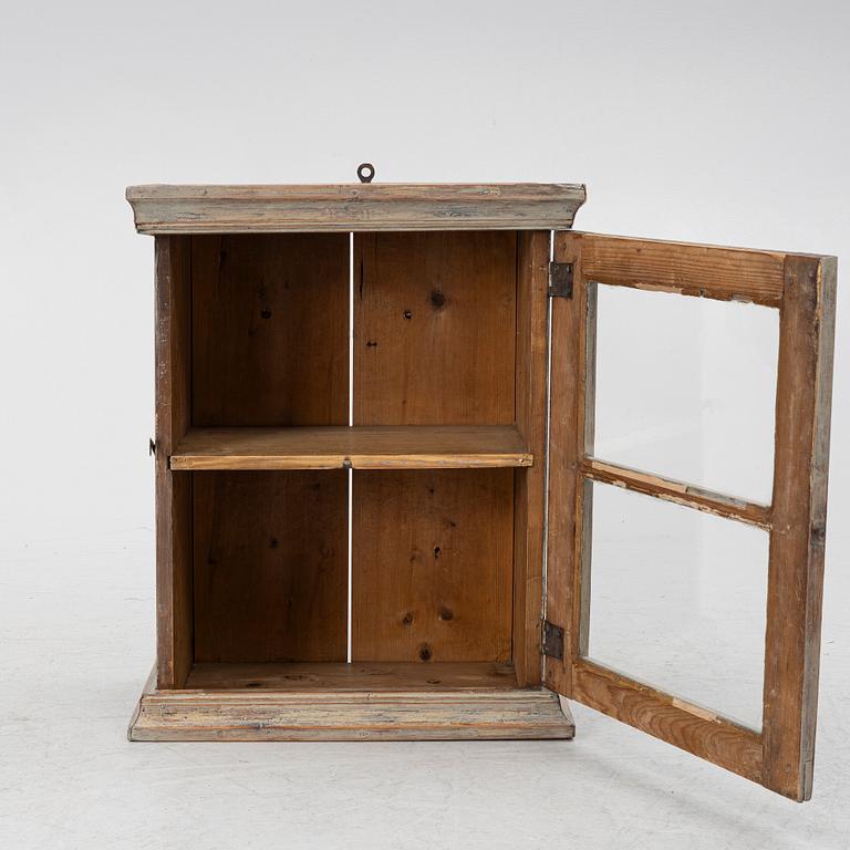 Hanging cabinet, 19th century.