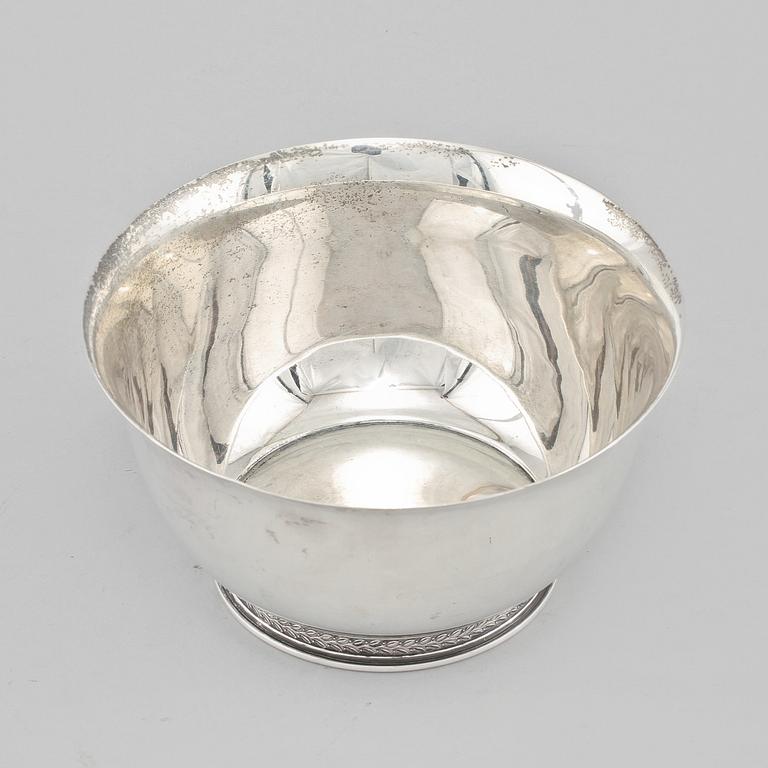 SKÅL, silver, K Andersson, Stockholm, 1950. Vikt 211 g.