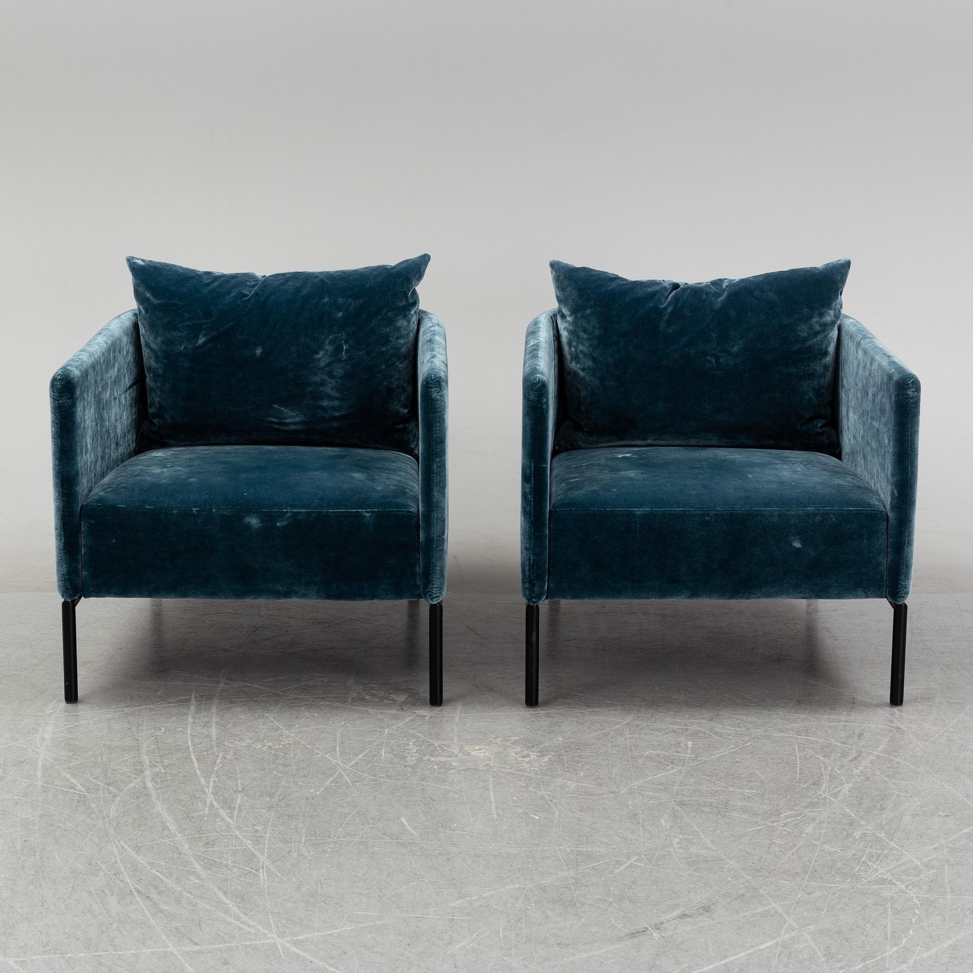A pair of easy chaors, designed by Torill Slettvoll, "Piet" from SlettvolL 2010'S.