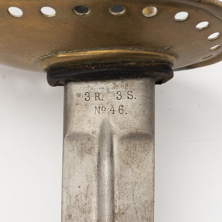 Sablar, 2 st, svenska, m/1893 för kavalleriet.