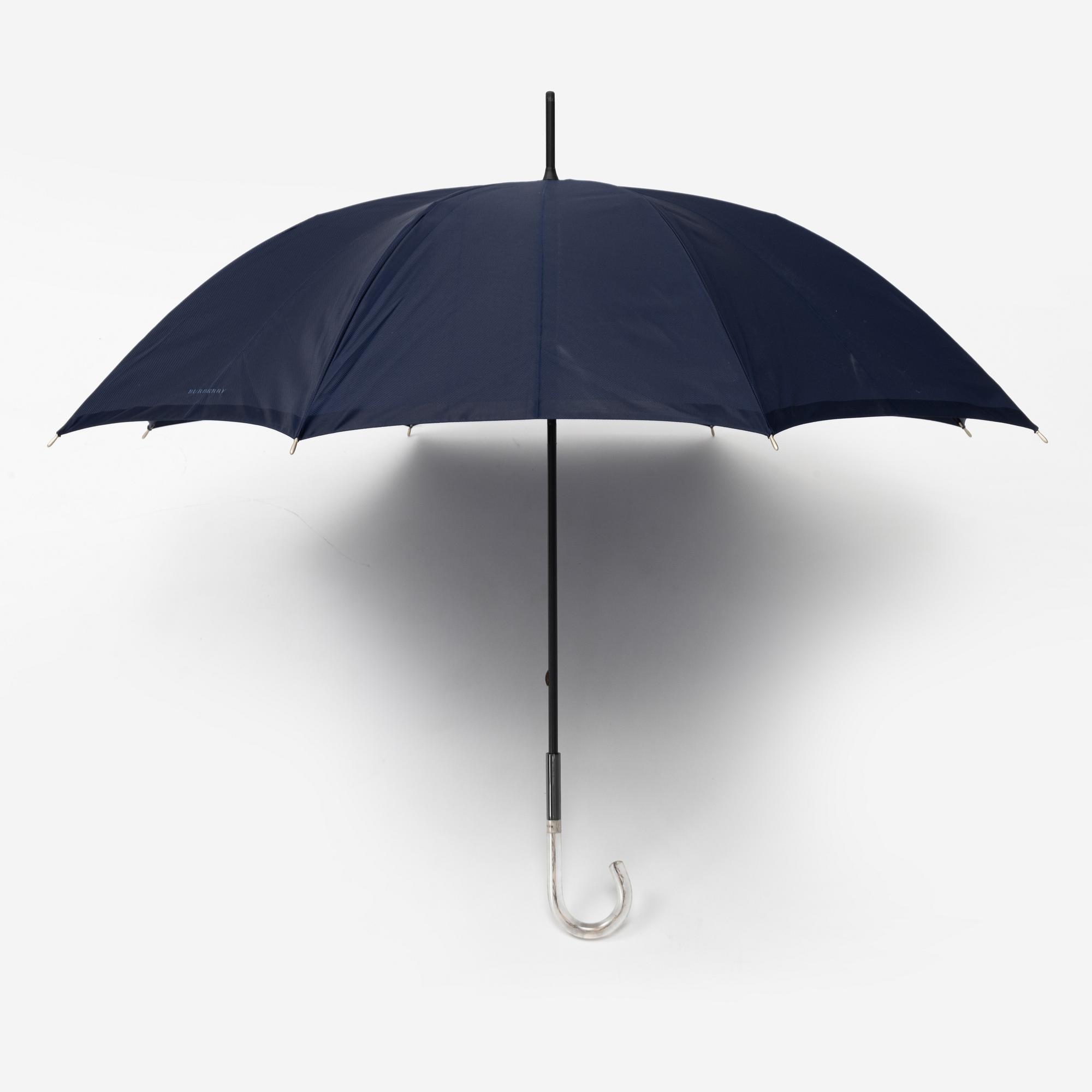 Burberry, umbrella.