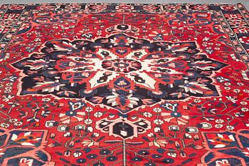 MATTA, Bakthiari, ca 412 x 312 cm.