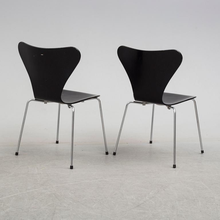 ARNE JACOBSEN, stolar, 7 st, "Sjuan", Fritz Hansen,