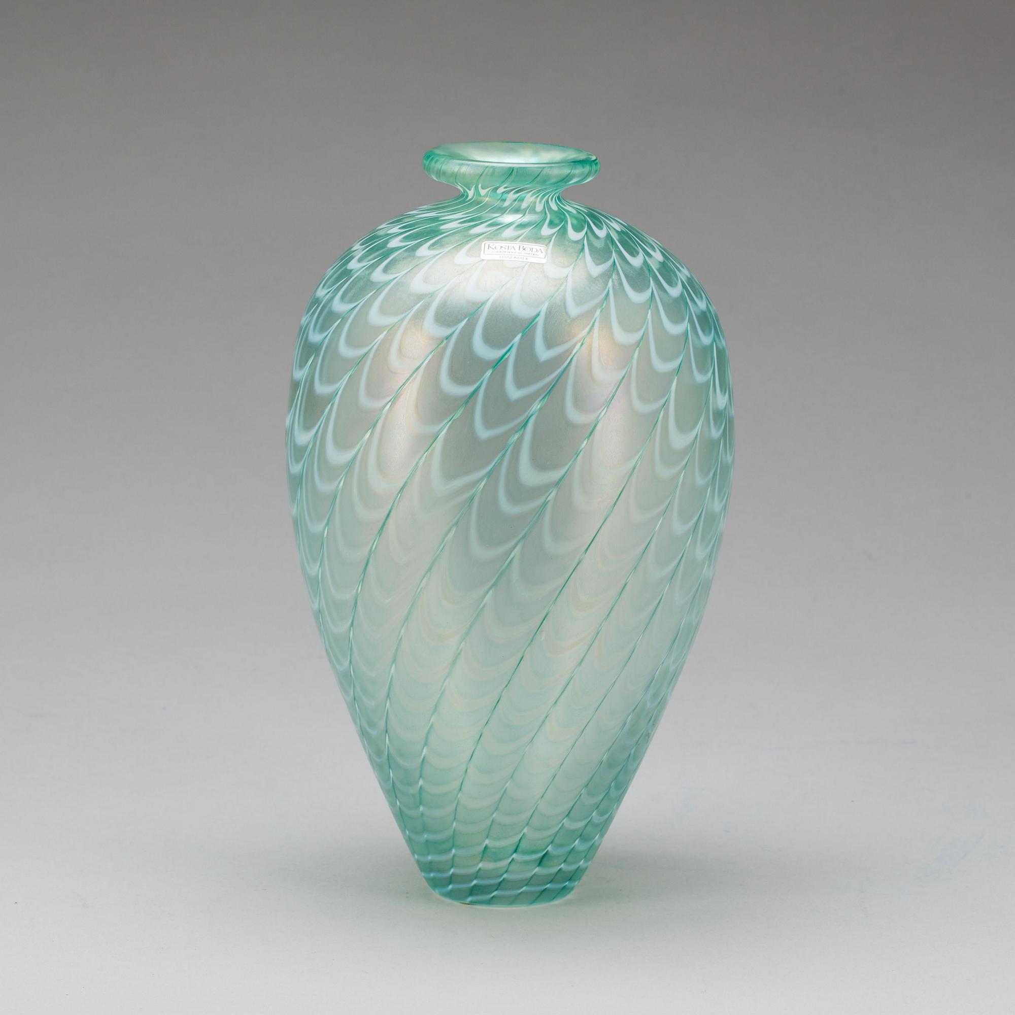 VAS, glas. Bertil Vallien Kosta Boda. Artist coll. 48439.