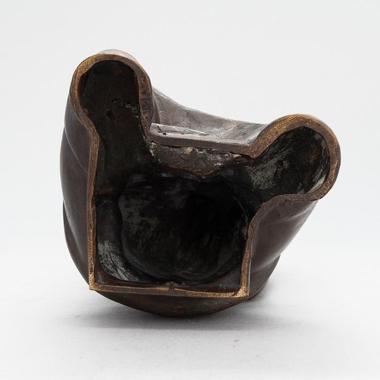 Carl Wilhelms, skulptur, brons, signerad och daterad 1945.