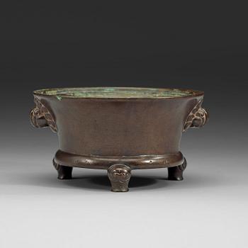 90. A bronze tripod censer, Ming dynasty (1368-1644) with Xuande six charachter mark.
