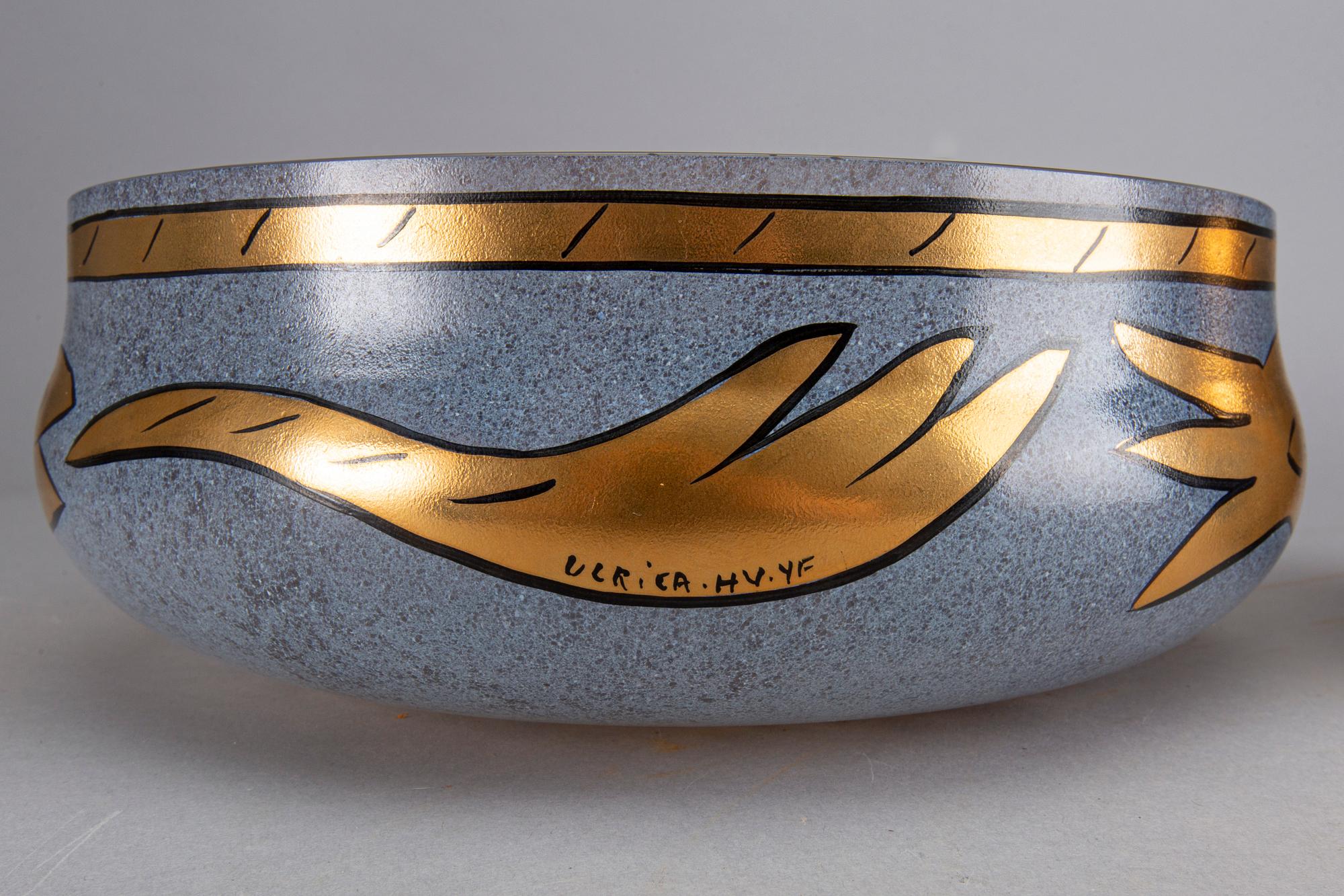 AN ULRICA HYDMAN-VALLIEN VASE AND BOWL, glass, signed Kosta Boda artist collection.