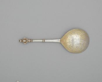 A Scandinavian 17th century silver-gilt spoon, unmarked.