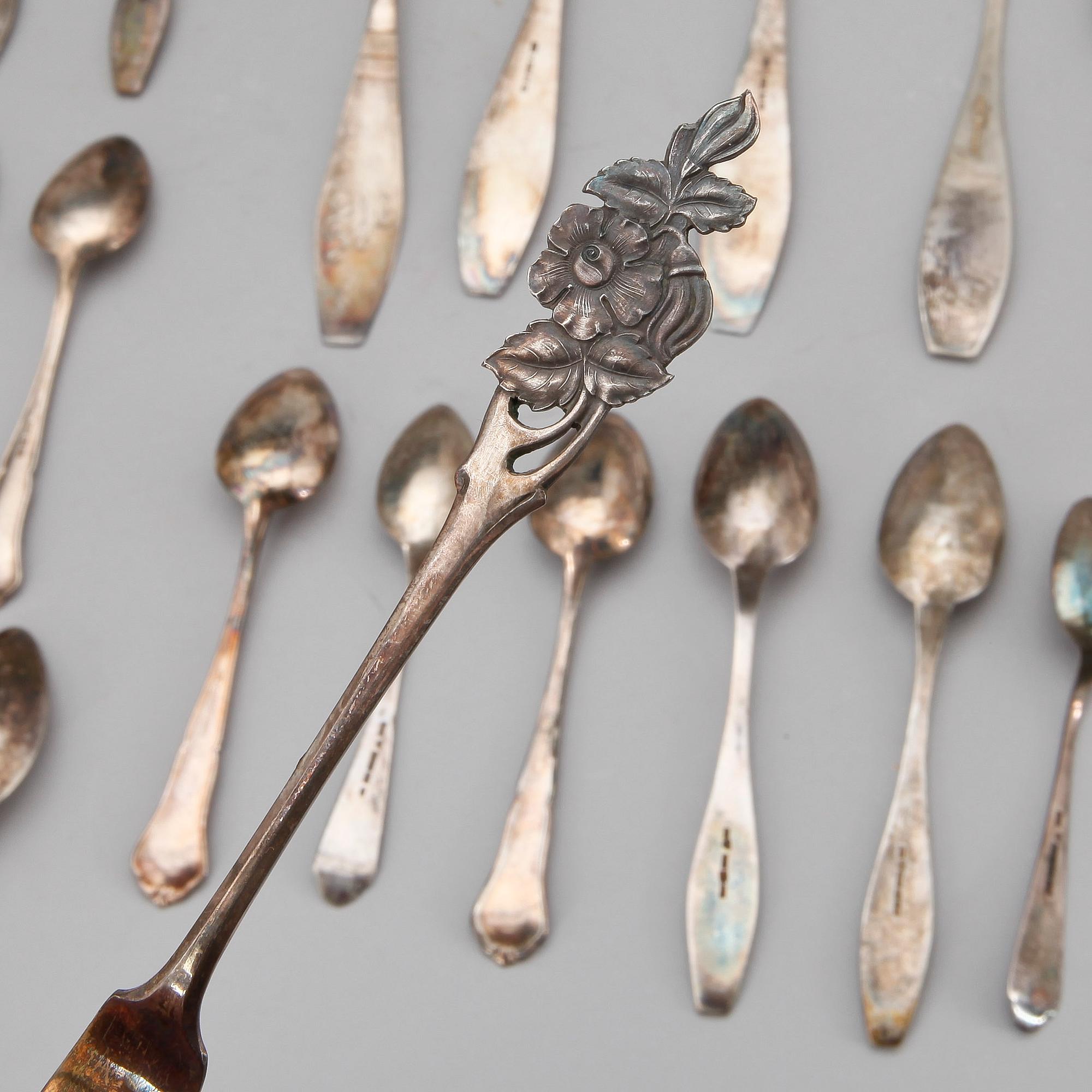 PARTI SKEDAR, 31 delar, silver, Finland. Total vikt ca 640 gram.