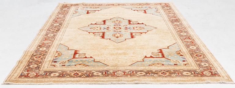 Oriental rug, probably Pakistan, approx. 337 x 247 cm.