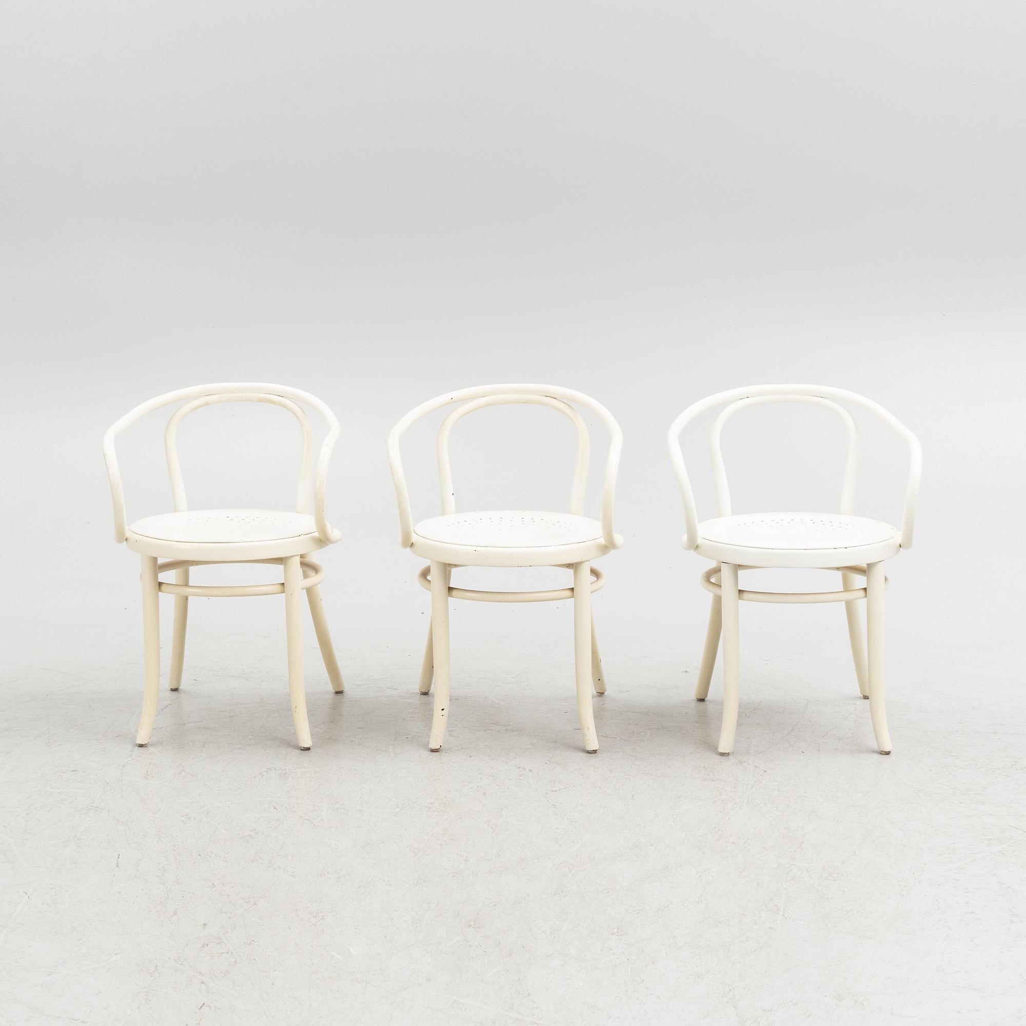 Thonet, 3 armchairs model no 30.