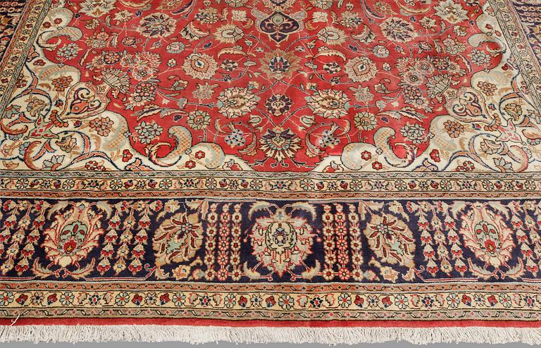 Matta, Täbris, old, ca 400 x 290 cm.