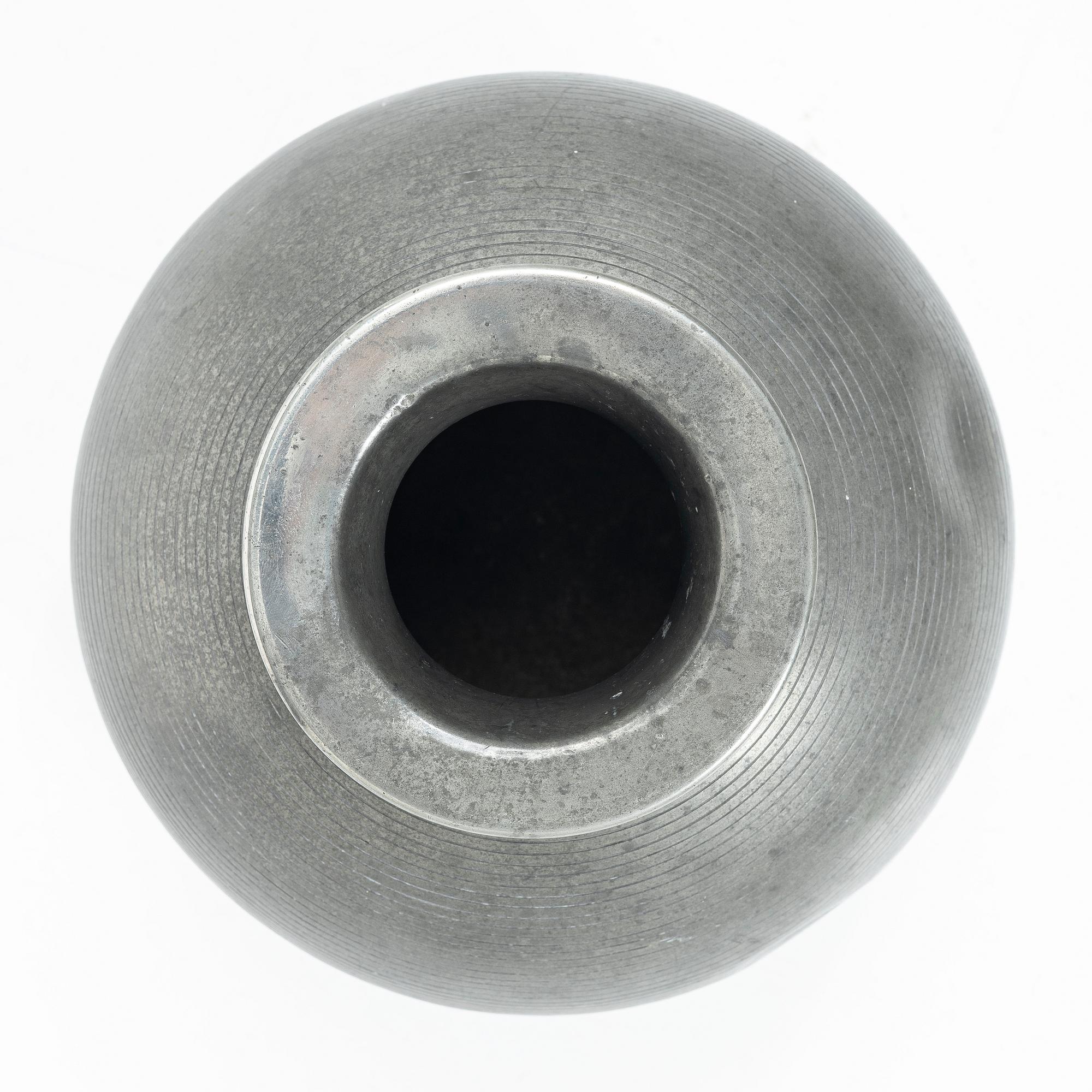 Sylvia Stave, Vase, pewter, model 5496, C.G. Hallberg, Stockholm, 1936.