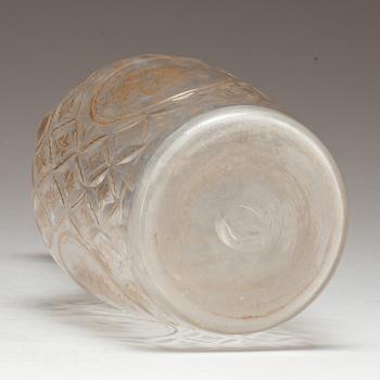 KARAFF, glas, 1700-talets andra hälft.