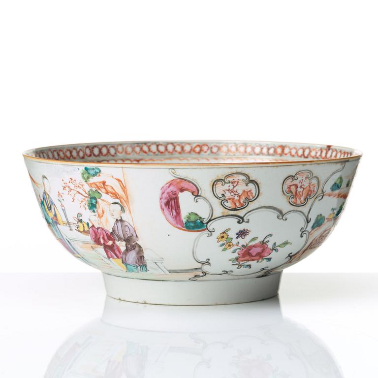 A famille rose punch bowl, Qing dynasty, Qianlong (1736-95).