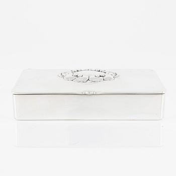 Cigarettetui, sterlingsilver, från Georg Jensen numrerat 507, omkring 1930.