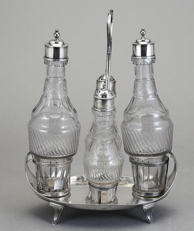 BORDSSURTOUT, nysilver och glas, 1700/1800-tal.