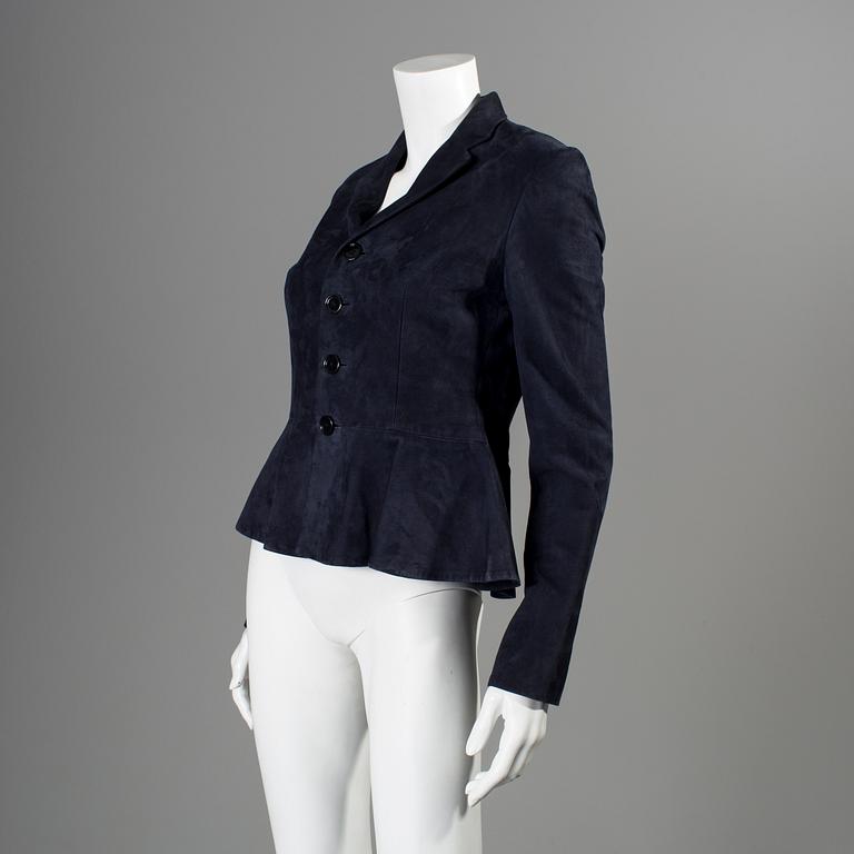 A darkblue suede jacket by Ralph Lauren.