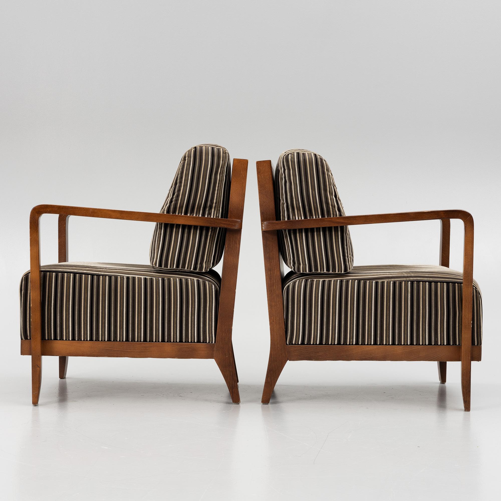 A pair of armchairs, Andreu World, Spain, 21st Century.