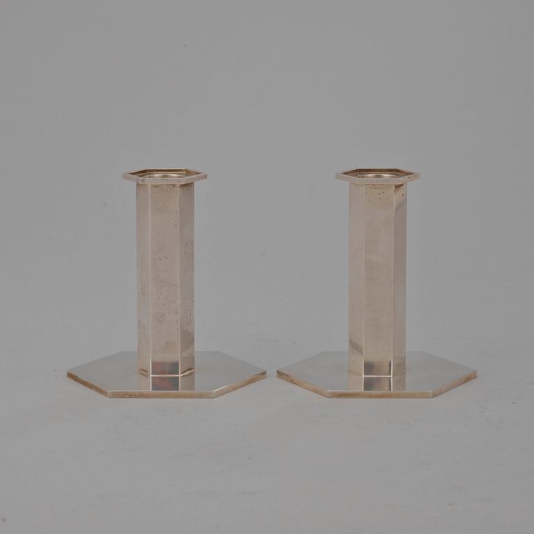 A pair of Wiwen Nilsson sterling candlesticks, Lund 1962.