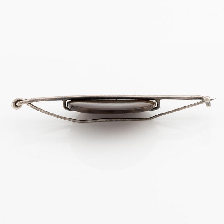 brosch, sterlingsilver med horn.