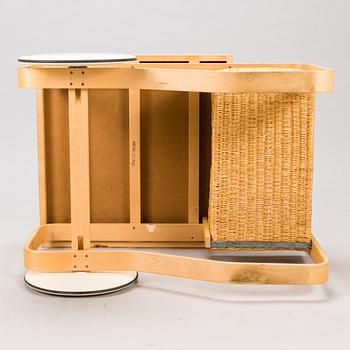ALVAR AALTO, A 1960s-70s tea trolley model '900 for Artek.
