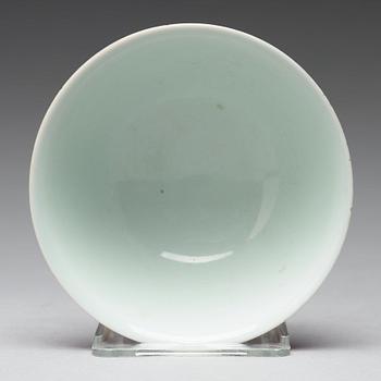 A 'sang de boef' glazed bowl, Qing dynasty (1644-1912), with Qianlong mark.