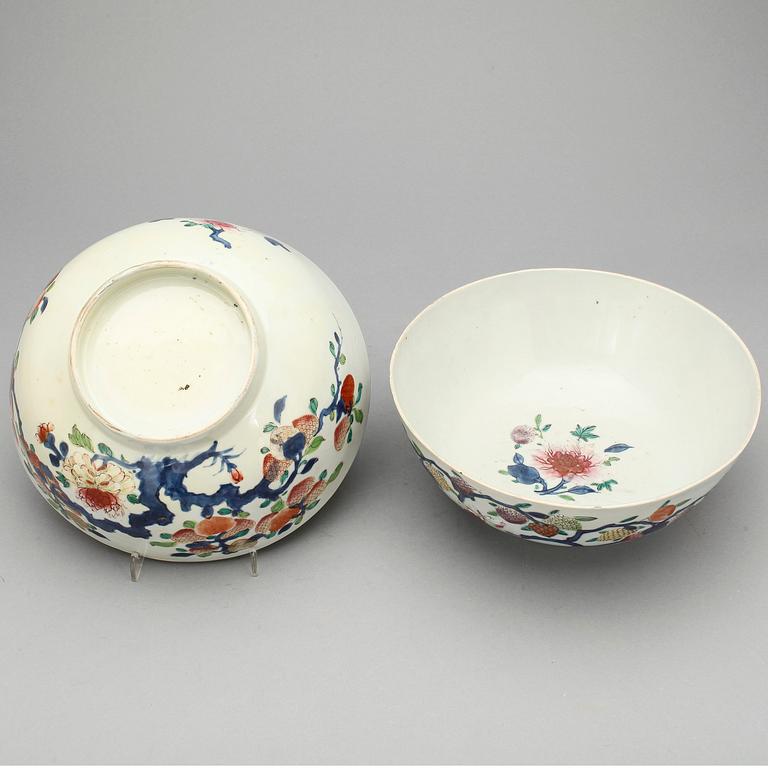 SKÅLAR, 2 st, porslin, Kina, 1700-tal.