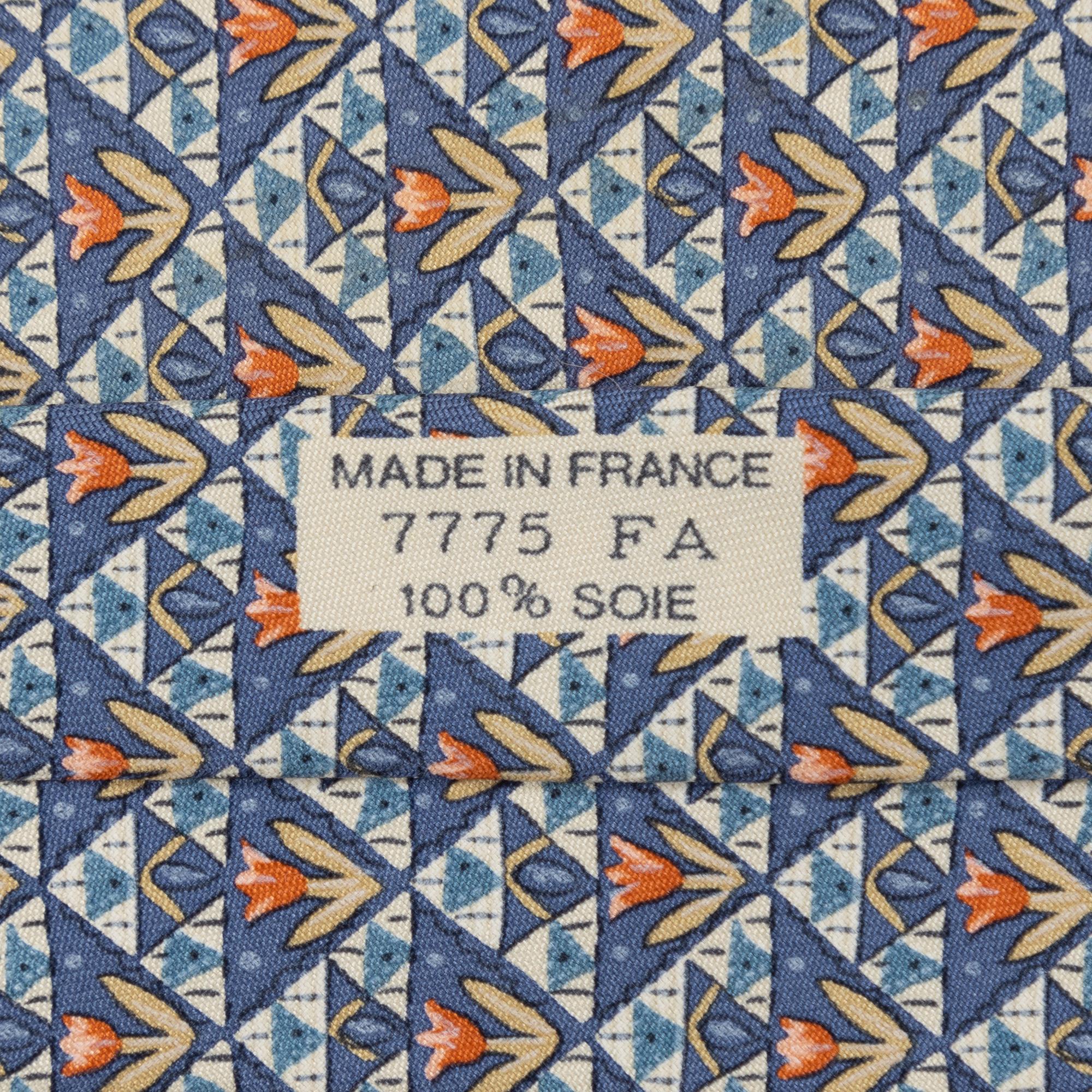 Hermès, 3 silk ties.